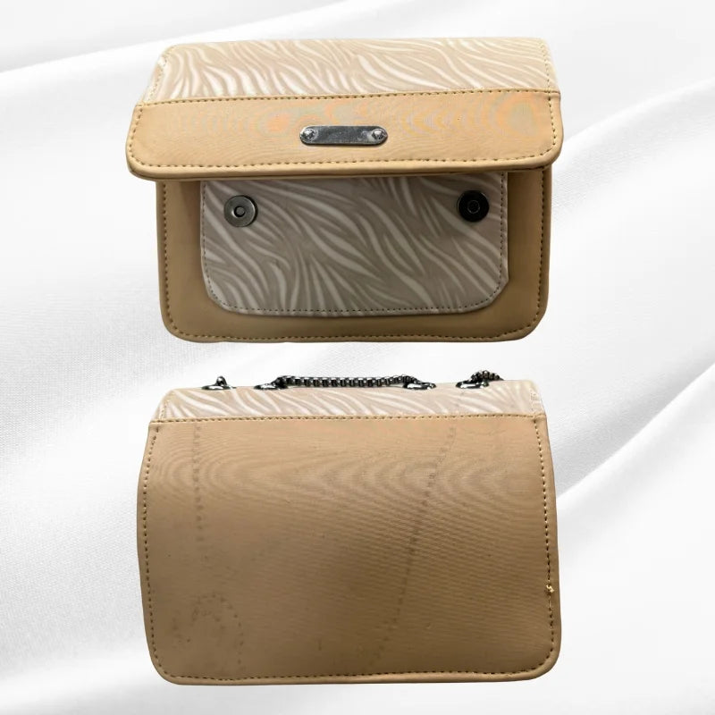 Luxury Women’s Shoulder Bag in Beige Faux Leather for Casual, Work, and Formal Use