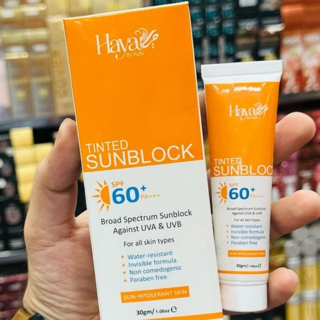 حیا ٹنٹڈ سن بلاک SPF 60+ | قدرتی ٹنٹ | براڈ اسپیکٹرم UV تحفظ | ہلکا اور نان-گریسی